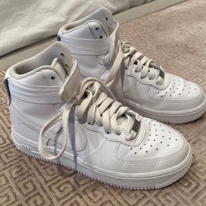 Nike Air Force 1 High white. Woman’s  size 6 excellent condition